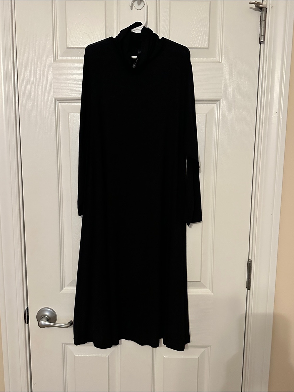 Black Quarter Sleeve Slight A-line Turtleneck Dress